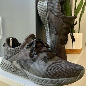 Near new - Reebok Flashfilm Train 2 Men’s shoes | size 9.5